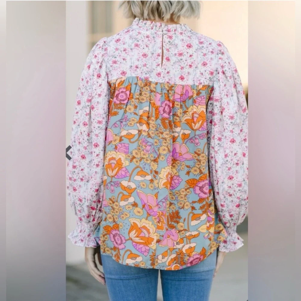 JODIFL Let’s Be Clear Romantic Floral Blouse - Picture 3 of 8